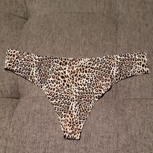 Vtg Victoria's Secret Nude Leopard Print Thong Panty 2011 Sz.S